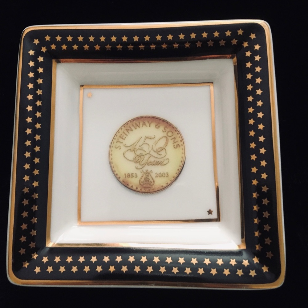 Steinway small ashtray
